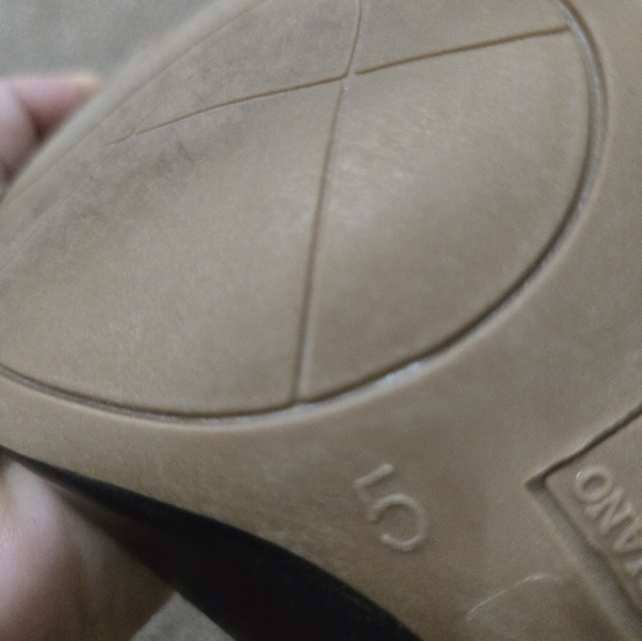 Heels - Picture 5 of 5